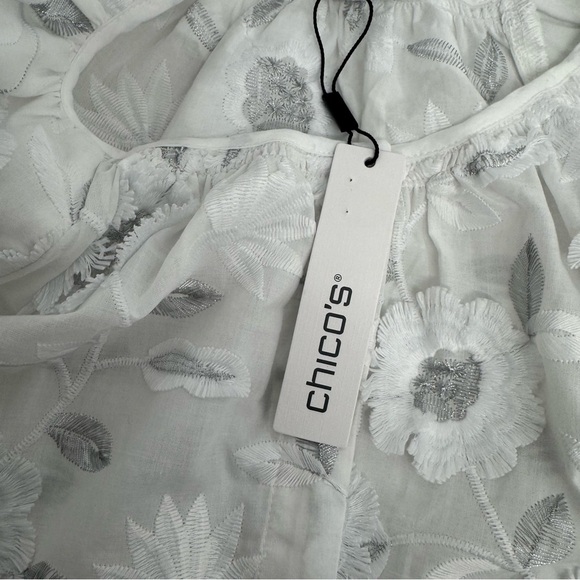 NWT Chico's Applique Blouse Top Size 0(US 4 )White Embroidered Floral  Boho - Picture 9 of 15